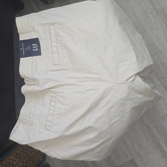 Gap Bermuda shorts NWT - Picture 4 of 5